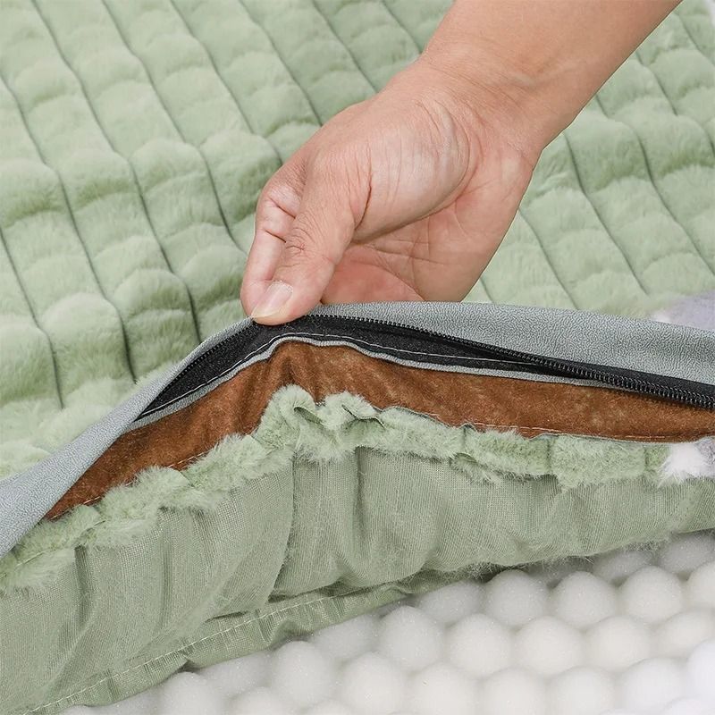 Winter Plush Dog Bed with Removable Washable Cover