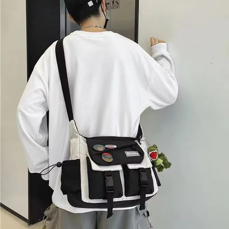 Harajuku Street Nylon Messenger – Lightweight Crossbody Bag for School & Daily Use