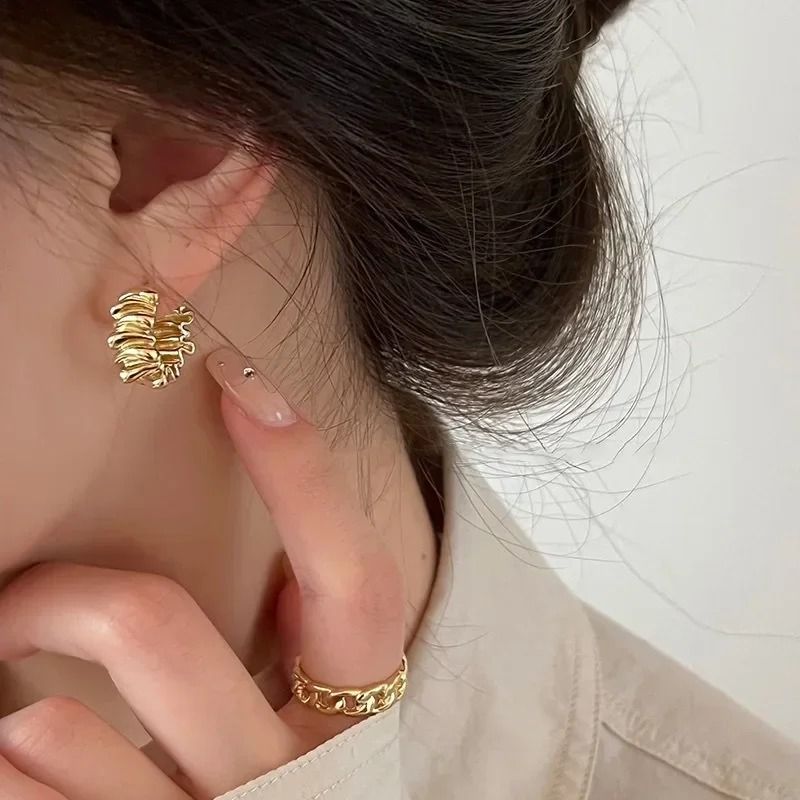 Personality Irregular Wavy Pleated Hoop Earrings