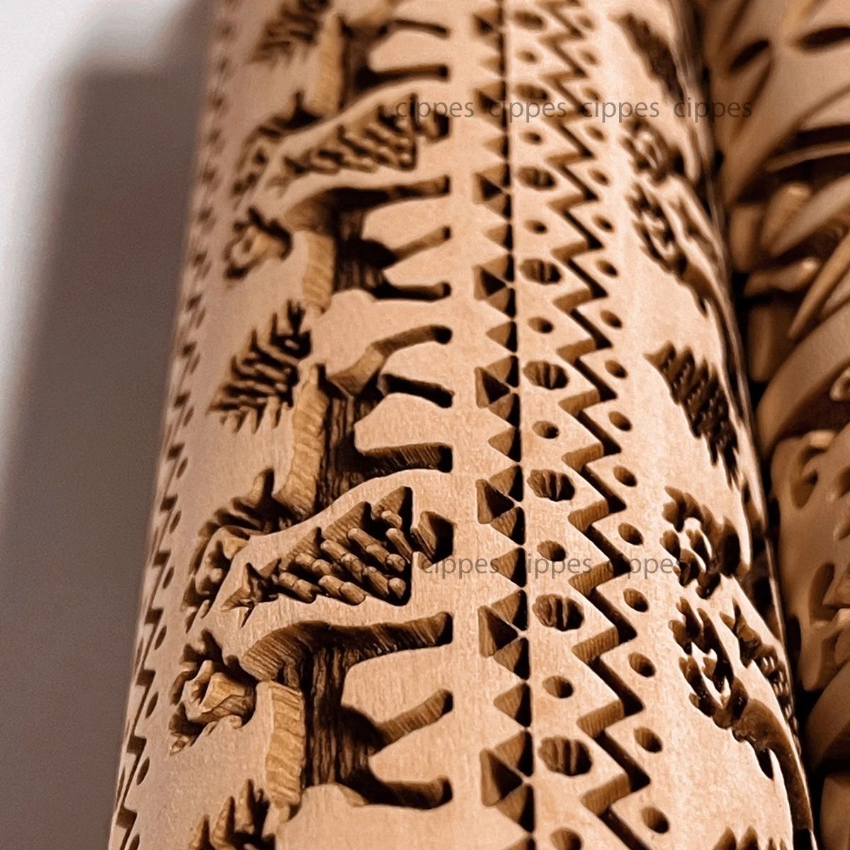 Christmas Wooden Rolling Pin with Reindeer Pattern Embossed Cookie Roller