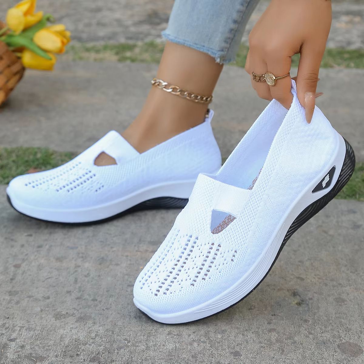 AirFlex Women's Breathable Walking Shoes – Lightweight, Soft-Soled Casual Sneakers