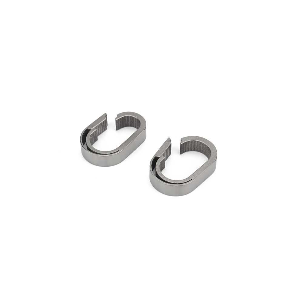 Titanium EDC Keychain Clip Mini Buckle Carabiner Lightweight Key Ring Tool