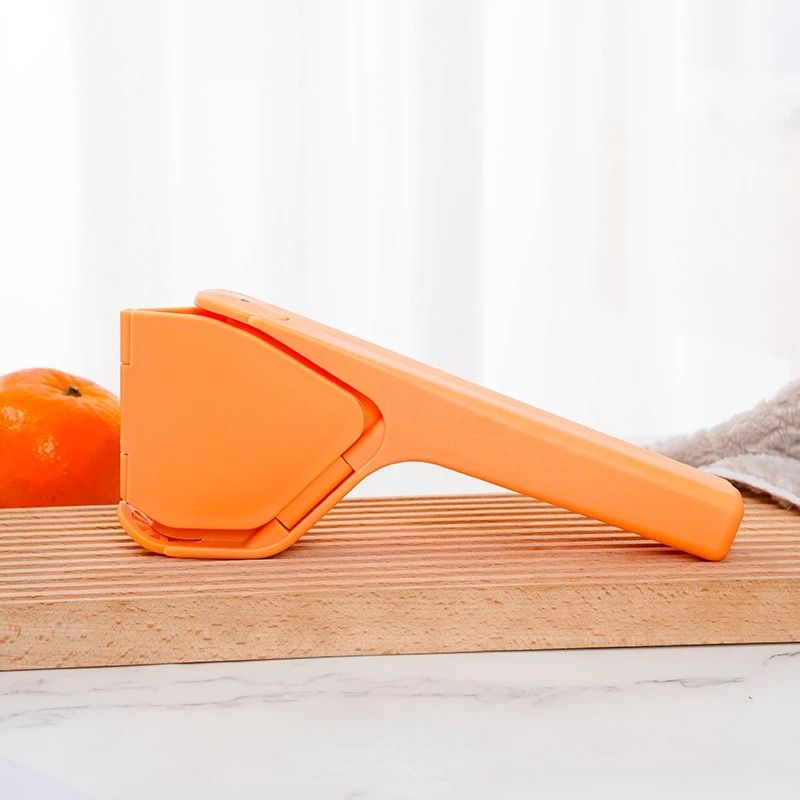 Max Juice Extraction Lemon Lime Squeezer – Easy-to-Use Flat Citrus Press with Built-in Strainer