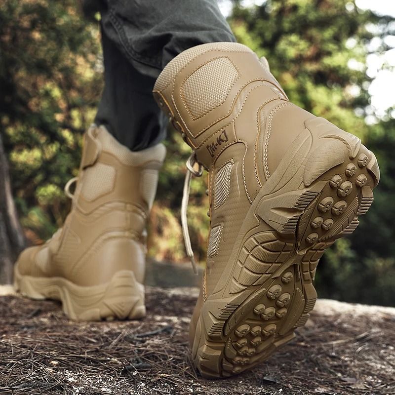 Outdoor Waterproof Steel Toe Work Boots for Men with Anti Slip Sole and Safety Protection