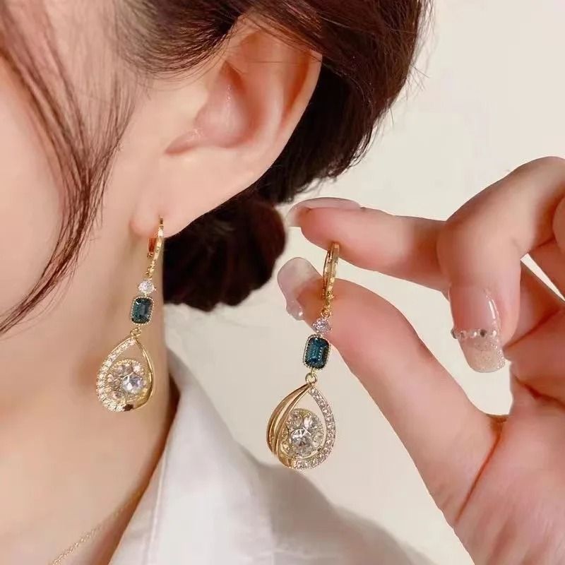 Elegant Crystal Leaf Drop Earrings