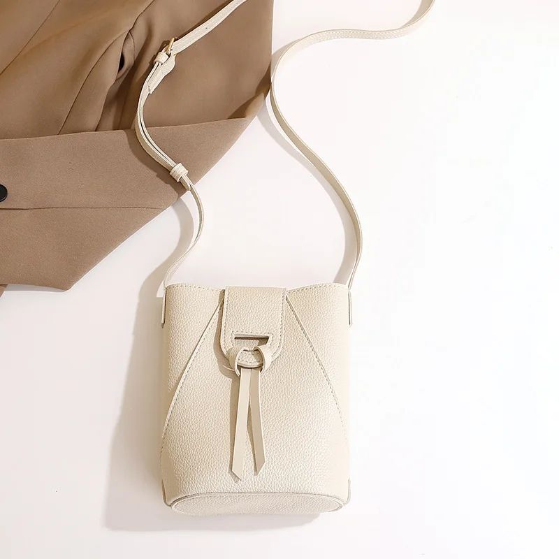 Everyday Chic Womens PU Leather Shoulder & Large Capacity Crossbody Bag – Stylish Womens Handbag Purse