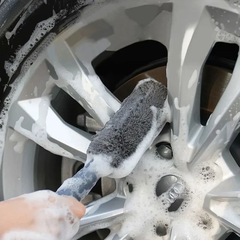 Microfiber Car Wheel Cleaning Brush – Soft Tire & Rim Wash Brush with Ergonomic Handle