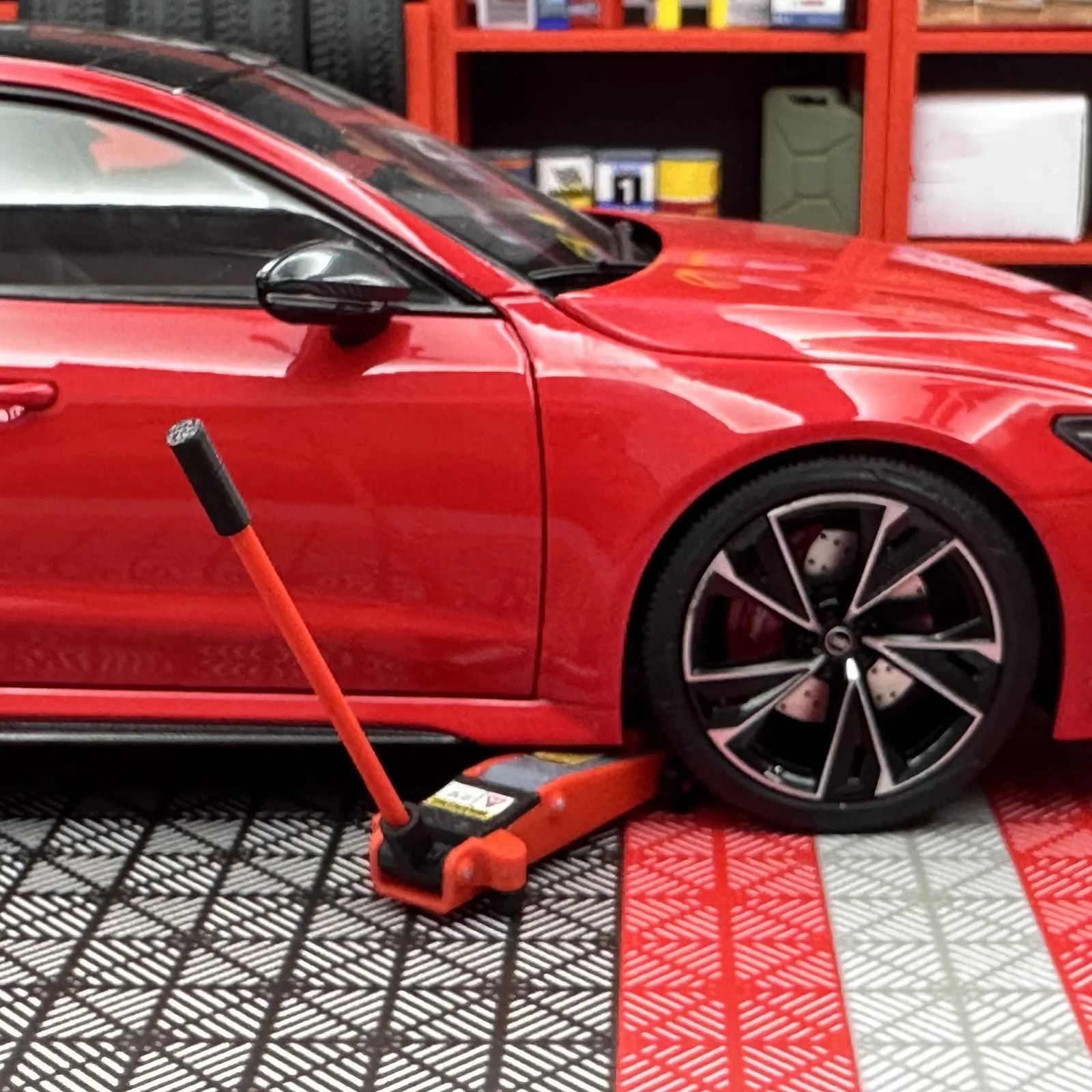 1/18 Scale Diorama Garage Jacks