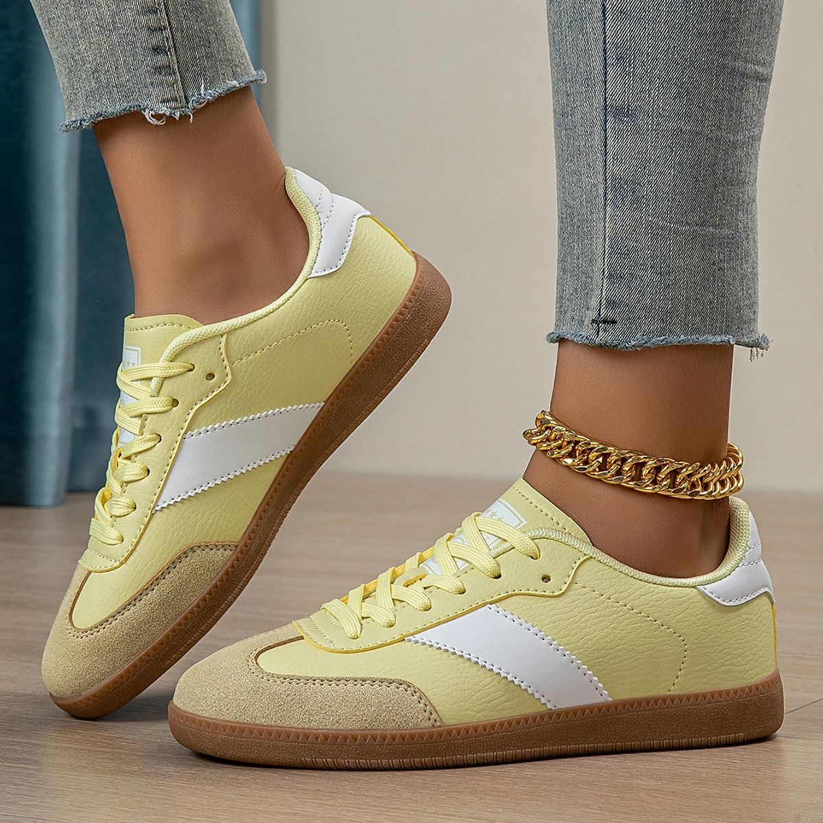 Women Casual Lace Up Non Slip Lightweight Round Toe Sneakers