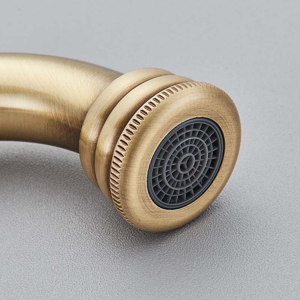 Uythner Retro Brass Antique Bronze Kitchen Sink Faucet