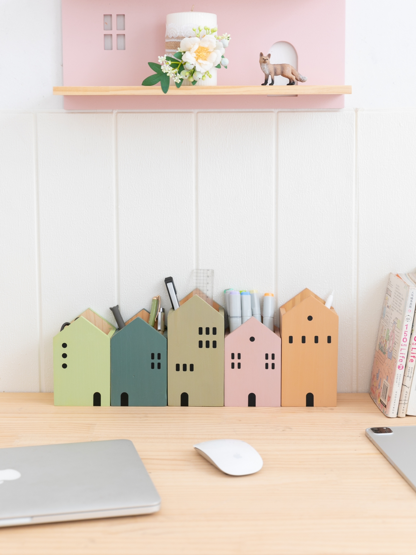 Wooden Pen Holder Cartoon House Storage Box for Stationery Makeup Brushes Student Desktop Organizer