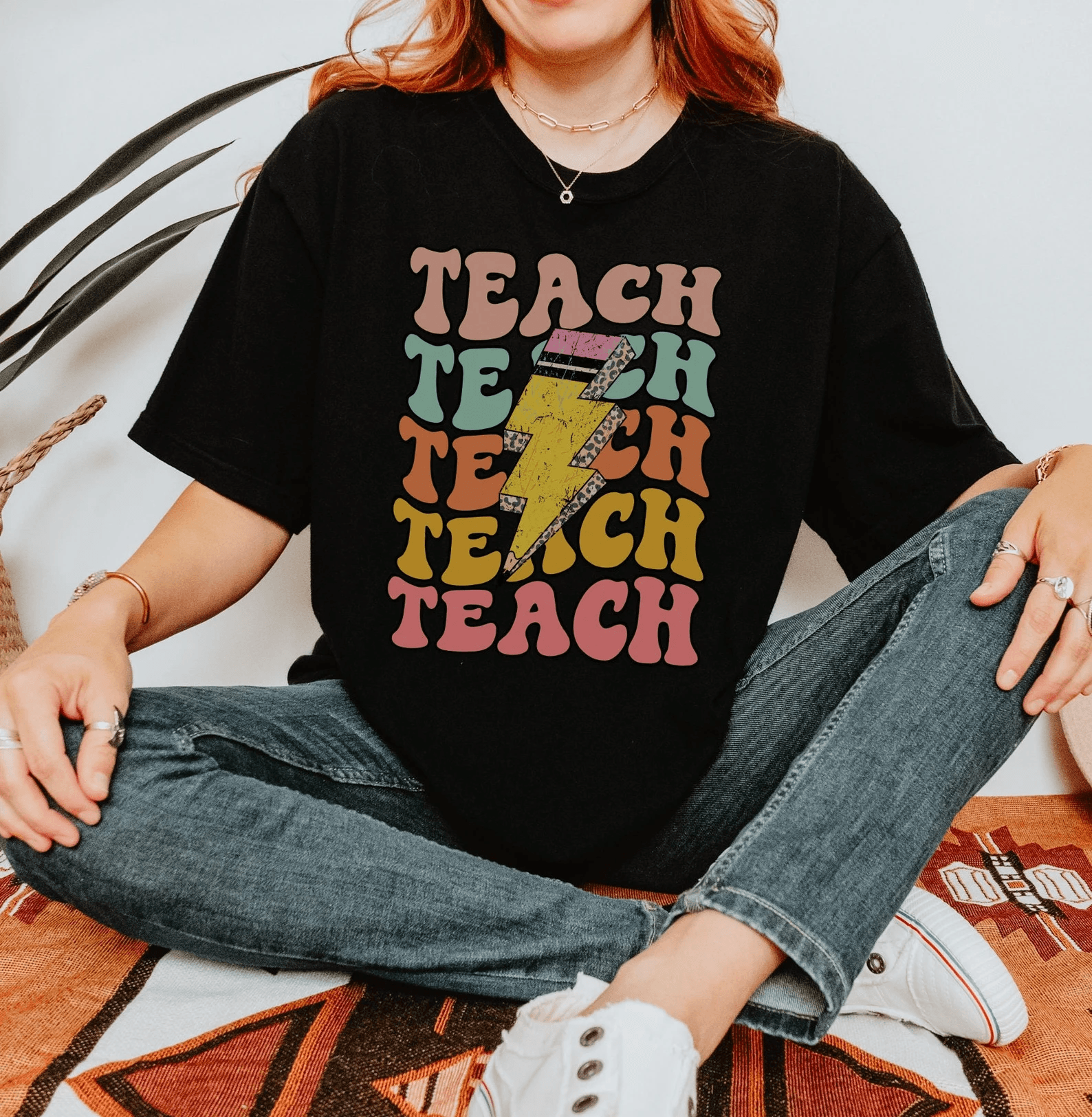 Retro Teacher Shirt Trendy Funny Teach Tee Teacher Gift Back to School Sweatshirt