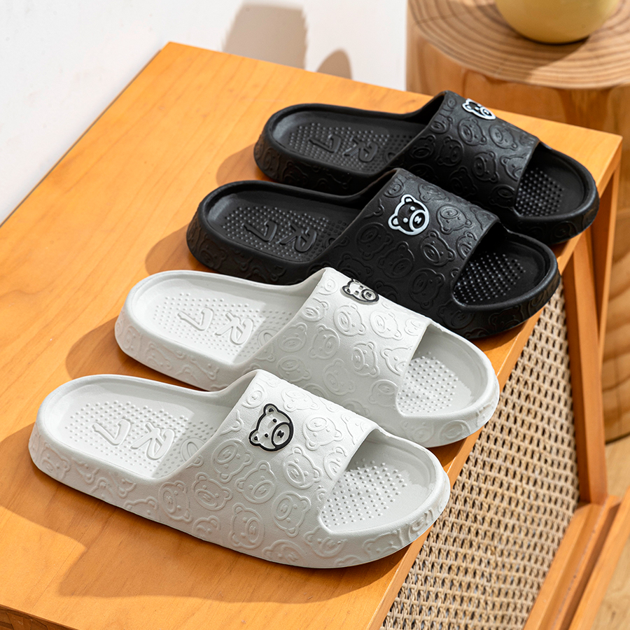 Trendy Summer Slippers for Men & Women Soft Comfy Non-Slip Indoor Beach Slippers with Cute Bear Print