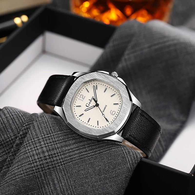 Classic Mens Sport Style Wristwatch