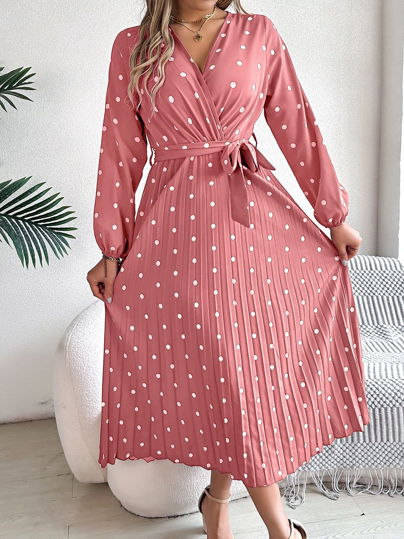 Elegant Polka Dot Maxi Dress – V-Neck Long Sleeve Pleated High Waist Swing Dress