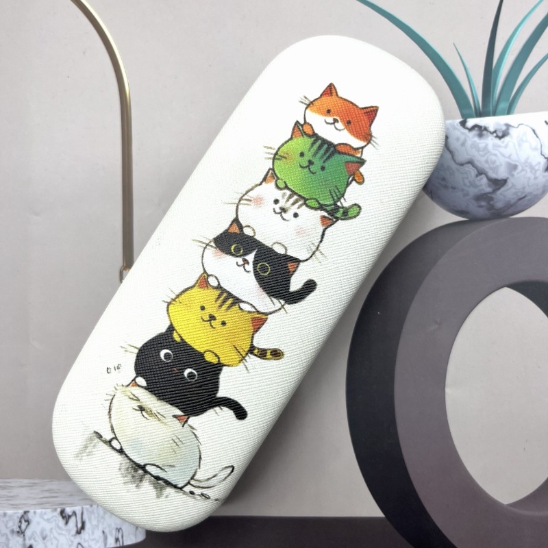 Stylish and Convenient Cute Cat-Themed Contact Glasses Case for Prescription Sunglasses Storage