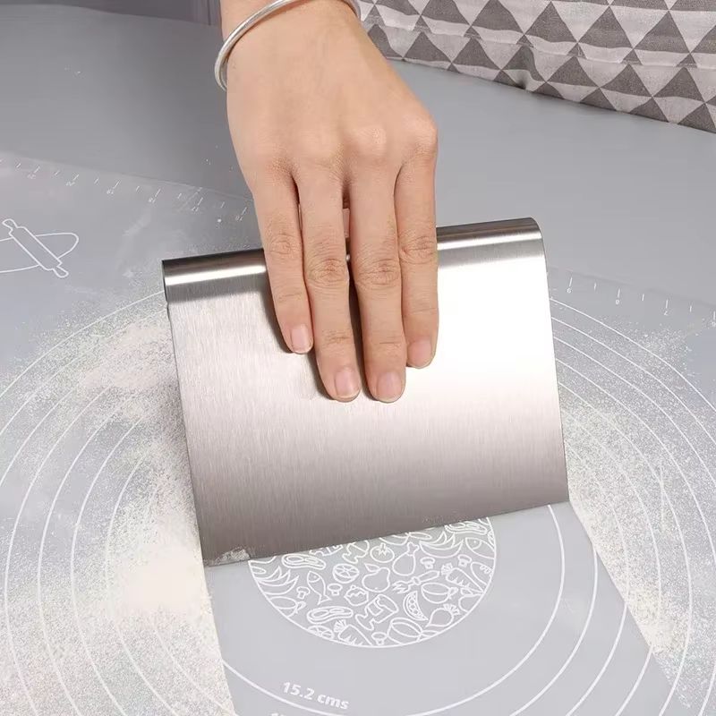 Professional Stainless Steel Cake Scraper Buttercream Edge Cake Smoother Tool Baking Pastry Spatula