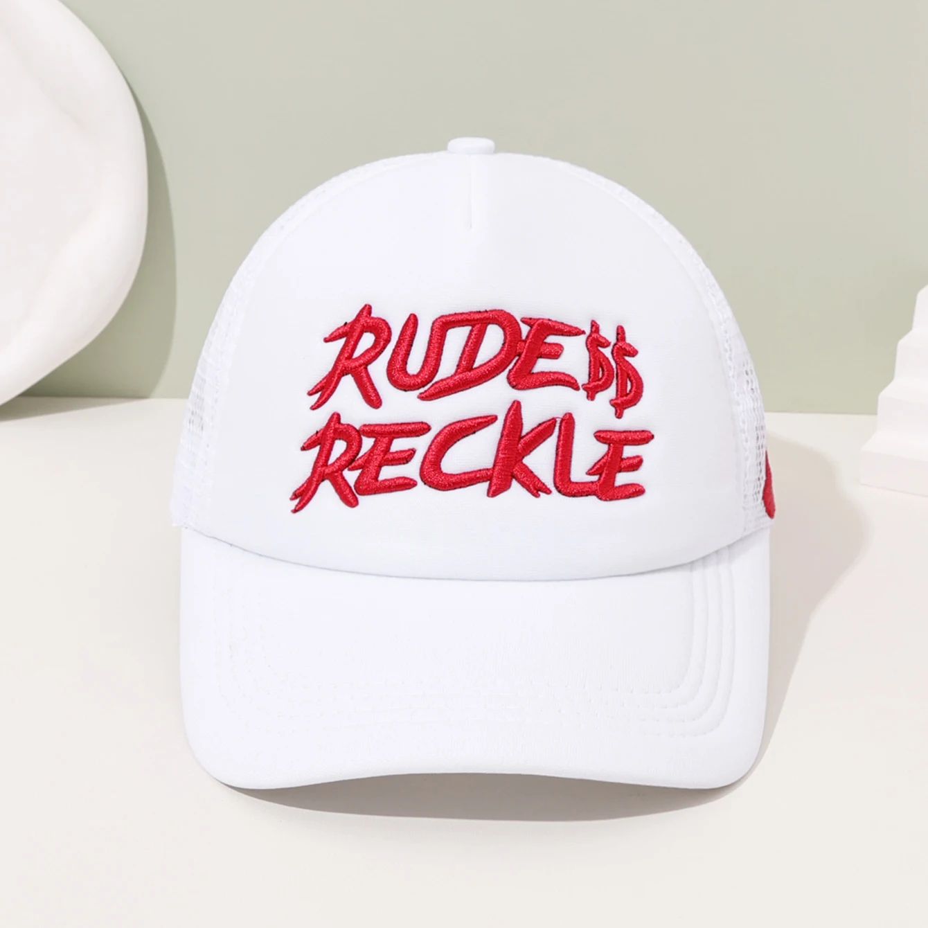 Fashion Mesh Breathable Embroidered Baseball Cap