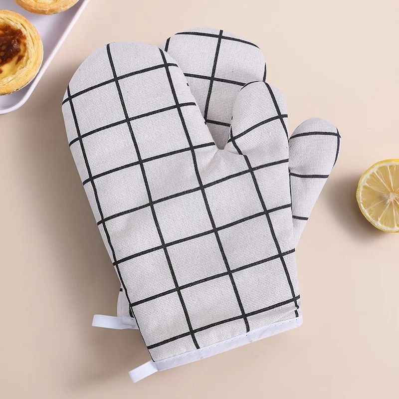 2pcs Heat Insulating Oven Gloves Anti Scald Baking and Microwave Mitts