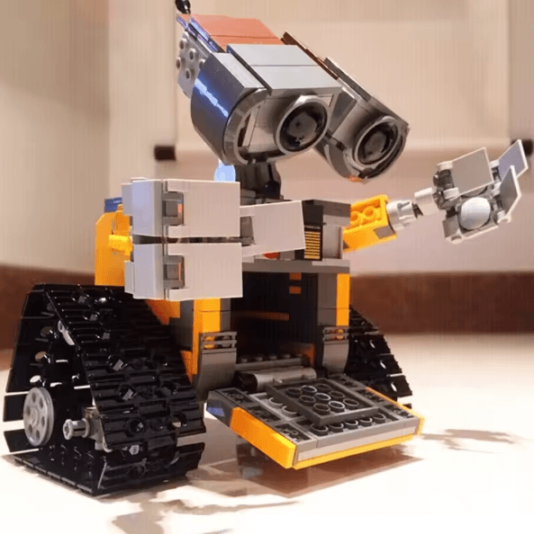 687PCS Wall-E Robot Building Blocks Set – DIY Assembly STEM Toy & Collectible Model