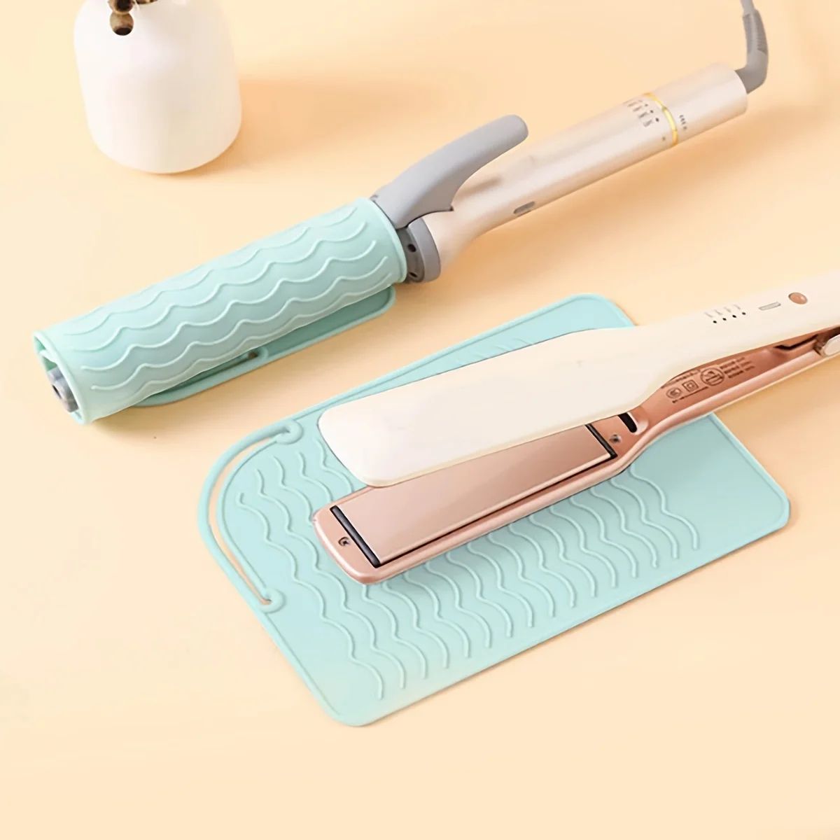 Silicone Heat Resistant Styling Mat – Portable Pad for Curling Irons & Hair Straighteners