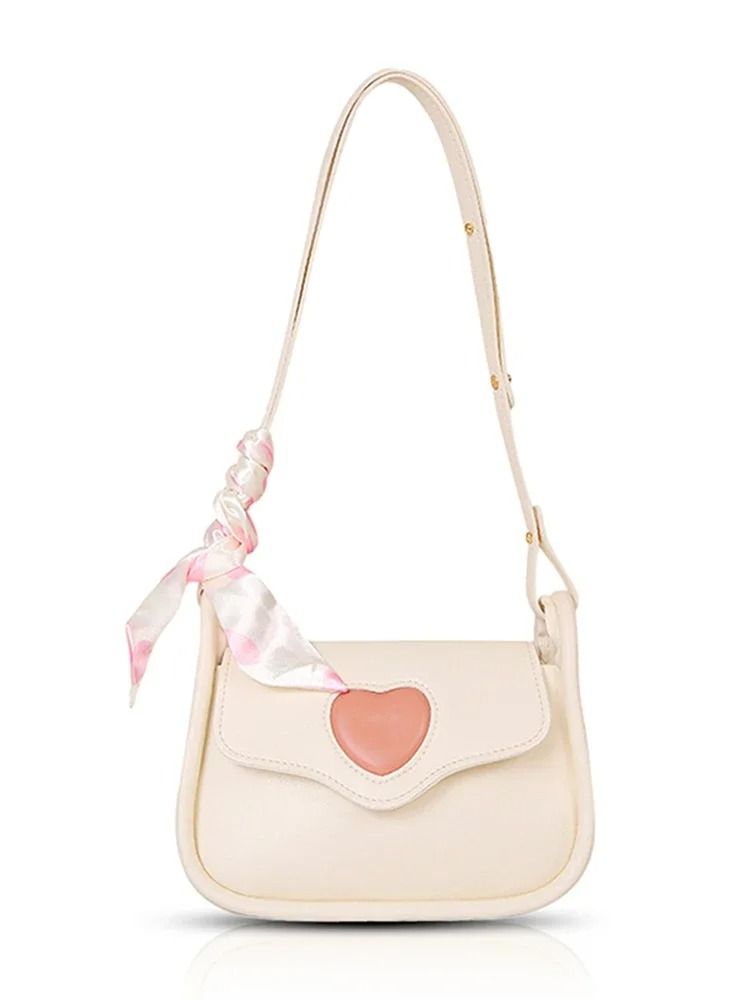 Retro Heart Detailed Saddle Shoulder Bag