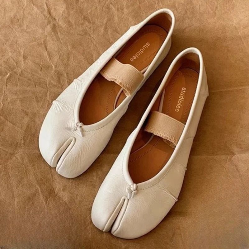 Heritage Tabi Split Toe Flat Sneakers for Women