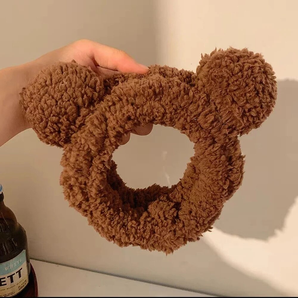 Cute Bear Anti-Slip Hair Band – Plush Headwear for Face Wash, Makeup, and Facial Masks
