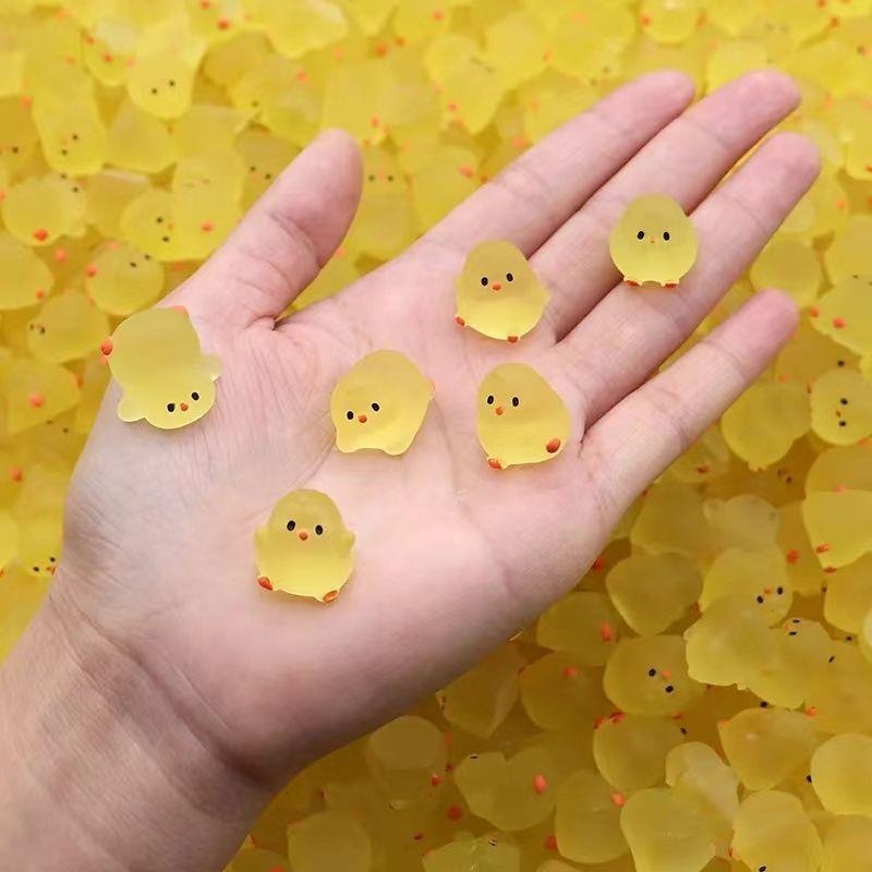 Mini Fluorescent Chicken Moss Toy, Glow-in-the-Dark Miniature Chick Figurines for Fairy Garden & Home Decor