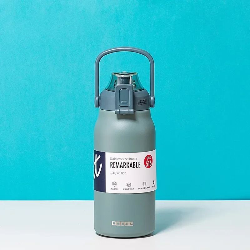 Large Capacity Stainless Steel Tumbler Thermos Bottle with Straw and Lock Lid