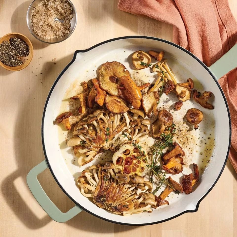 Enamel Skillet, Nonstick Cooking Pan, Perfect for Gas, Induction, and Electric Stoves