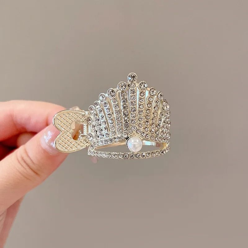 Elegant Crystal Shark Hair Claw Pearl Ponytail Clip for Women