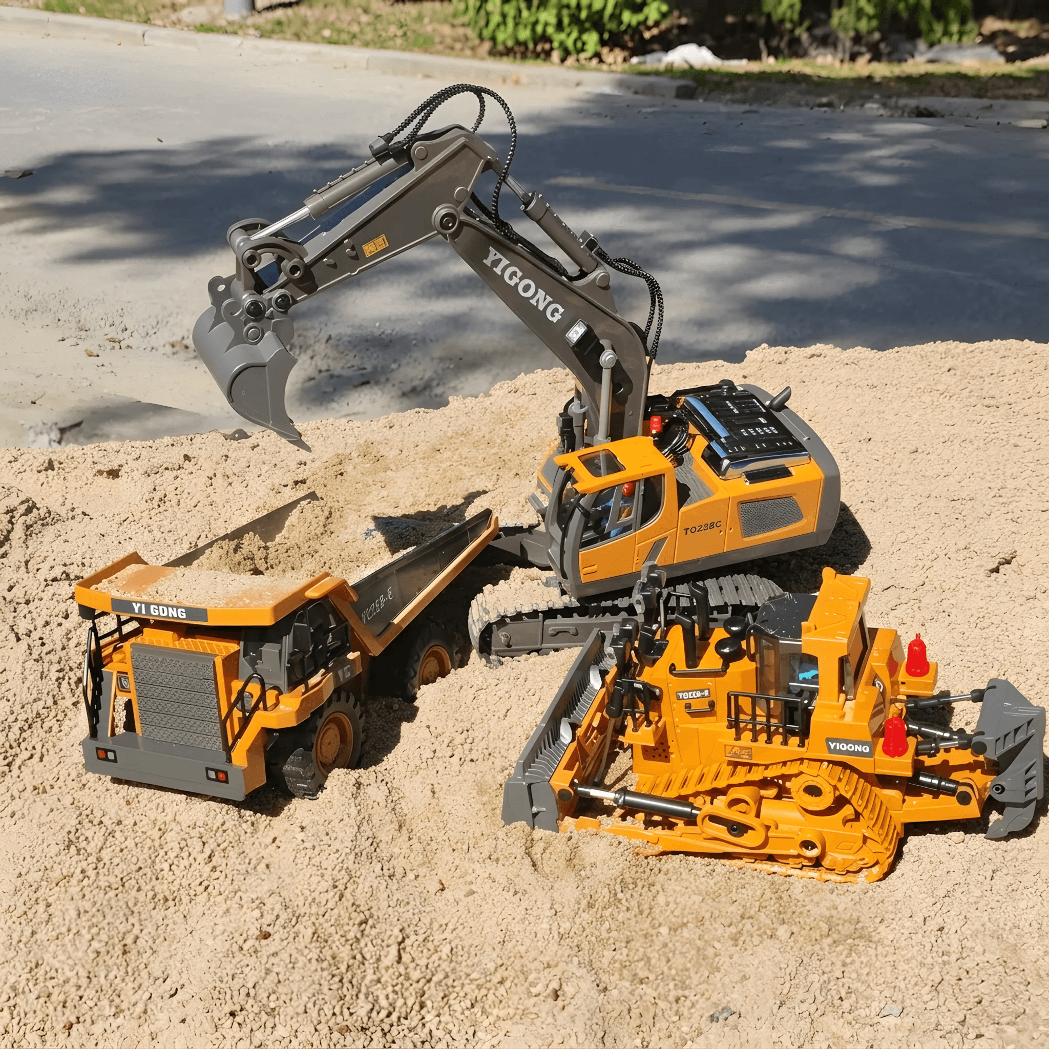 4WD Heavy-Duty Remote Control Construction Vehicle