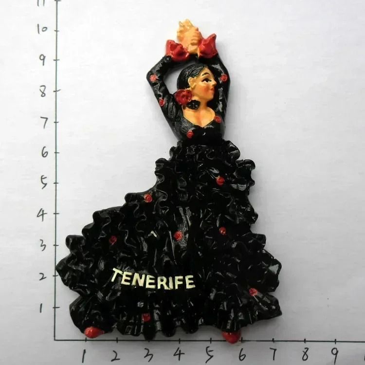 Traveler Narrative Sculpture – High-Definition Tenerife Architectural Magnet