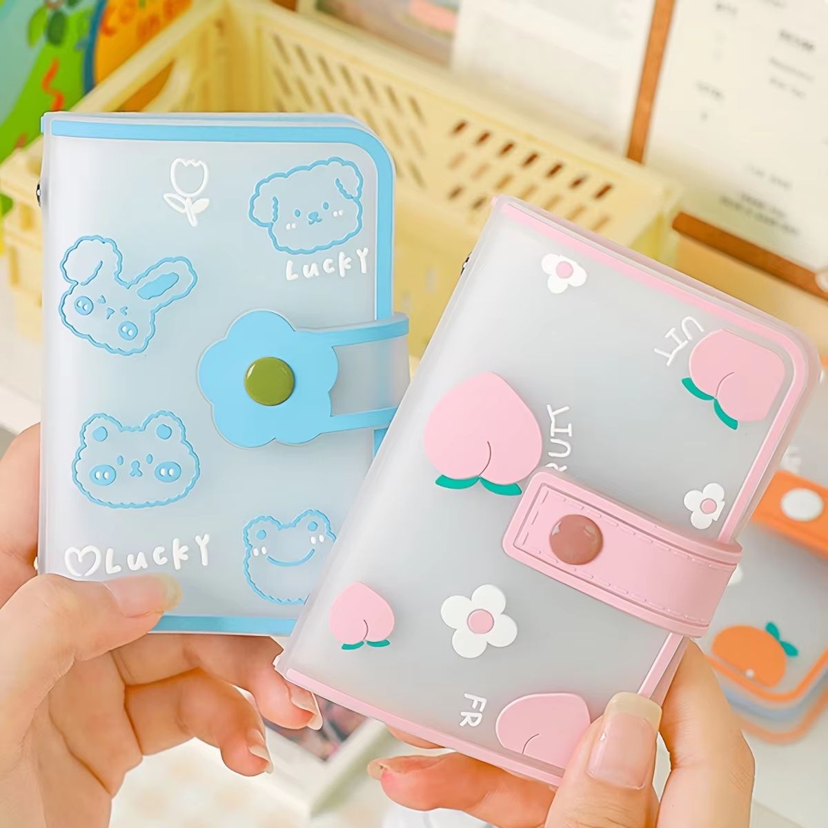 Women's Compact Leather Card Holder – Stylish & Lightweight Everyday Wallet