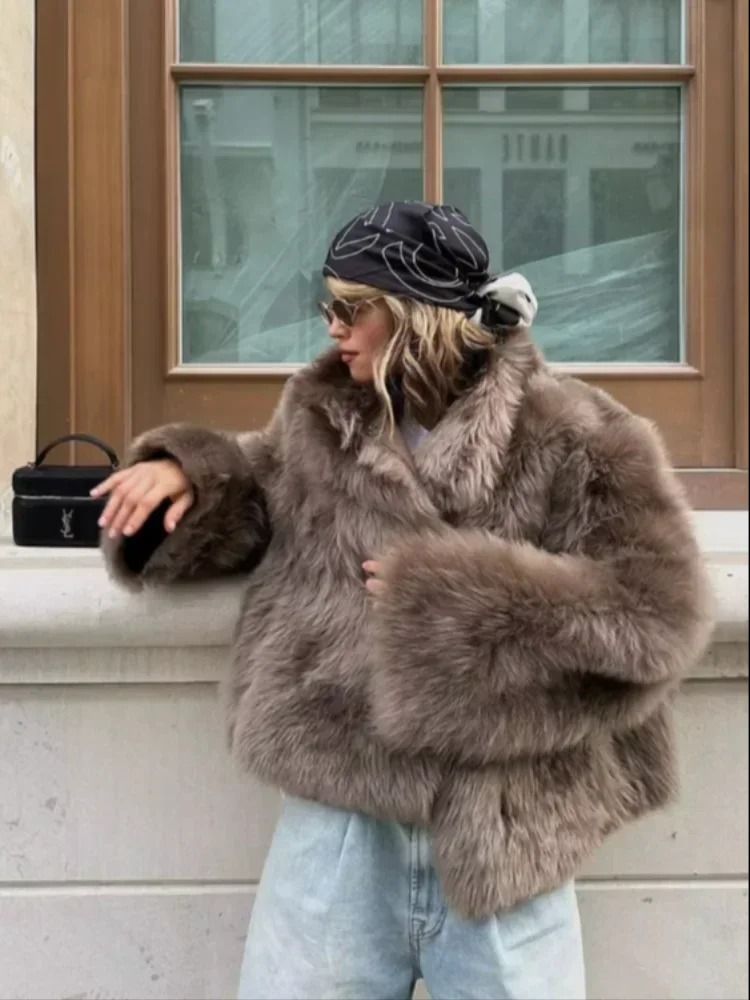 Elegant Stand Collar Faux Fur Jacket | Modern High Street Loose Coat