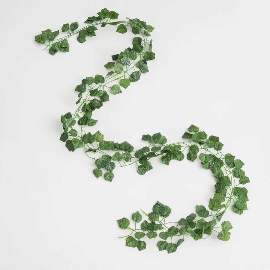 Artificial Christmas Garland Vine – High-Definition Vertical Botanical Sculpture