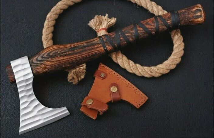 CUSTOM HANDMADE CARBON STEEL HATCHET TOMAHAWK HUNTING AXE WITH BEAUTIFUL HEAD