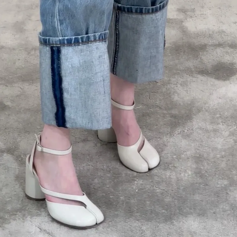 Elegant Designer Split Toe Patent Leather Chunk Heeled Sandals, Womens Fashion Buckle Pumps & Mary Jane High Heels
