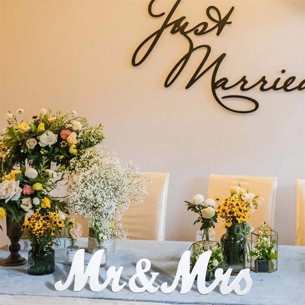 Wooden Mr and Mrs Wedding Sign Set