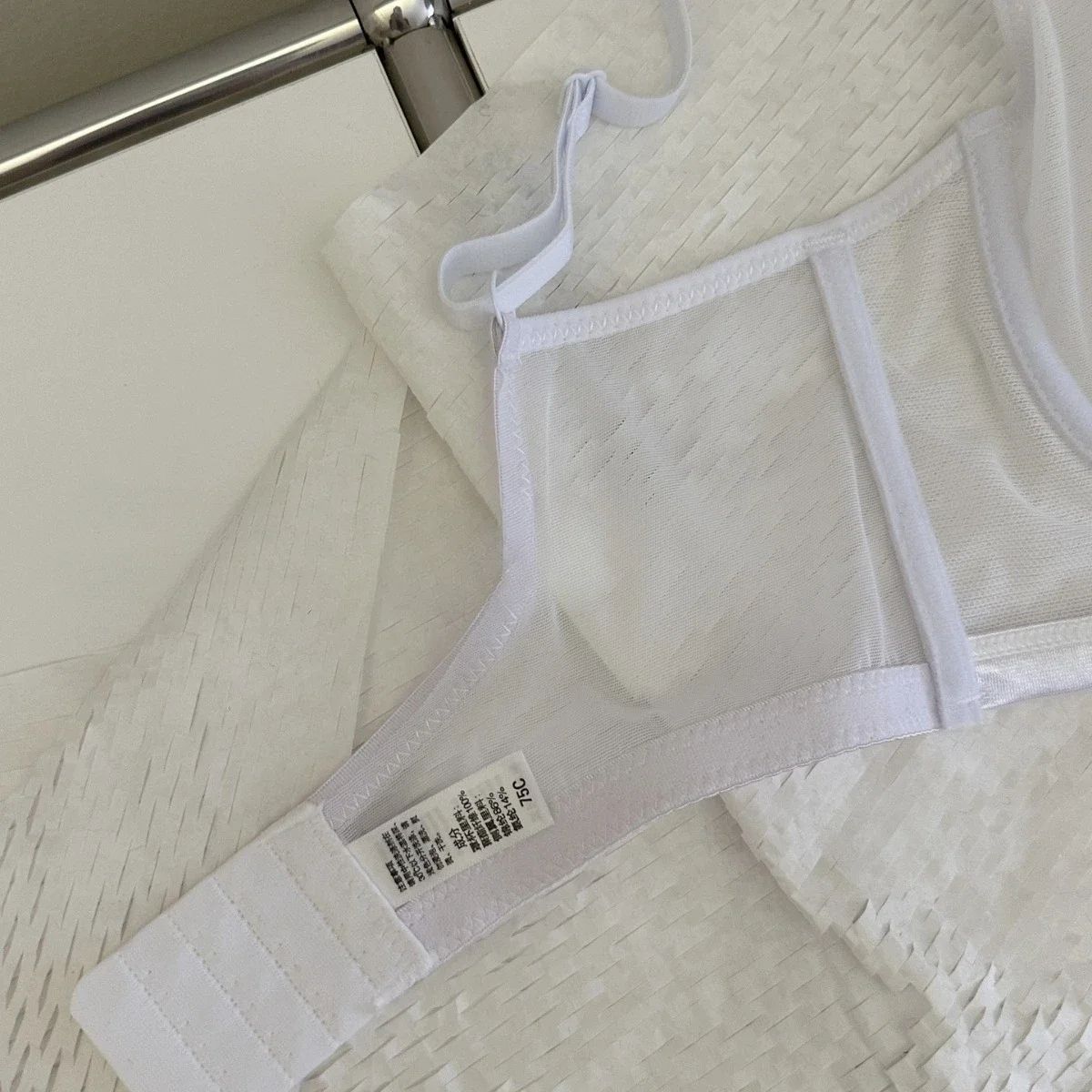 Transparent Ultra-Thin Lace Strapless Bra – Sexy Embroidered Underwire Lingerie