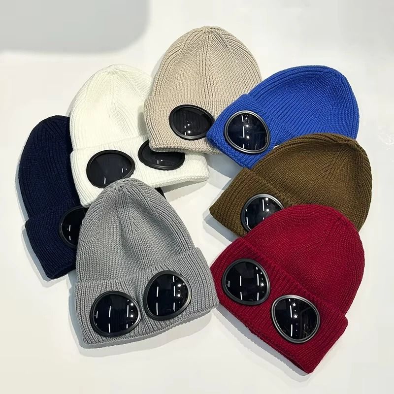 Thermal Knitted Beanie with Integrated Protection Glasses