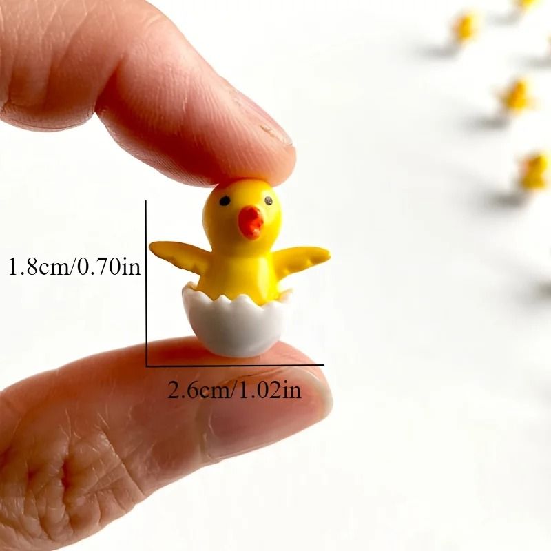 Miniature Resin Chick Figurine Set For Indoor And Outdoor Decor
