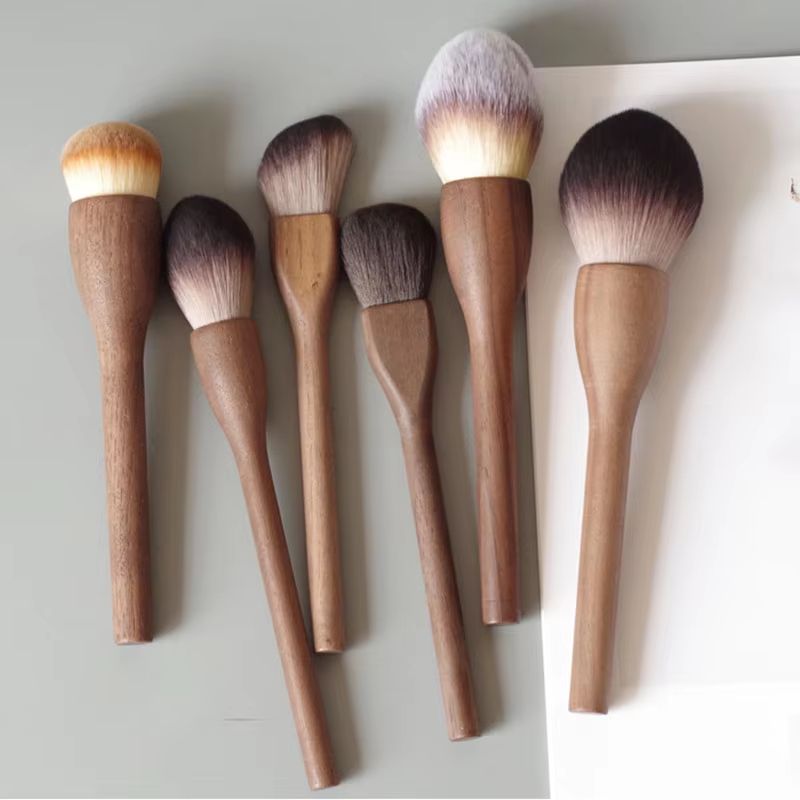 Karsyngirl Makeup Brush Wood Walnut Large Retro Powder Brush