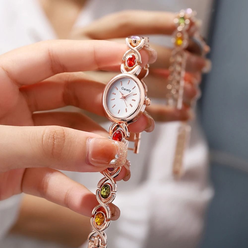Ladies Retro Oval Rhinestone Luxury Quartz Watch