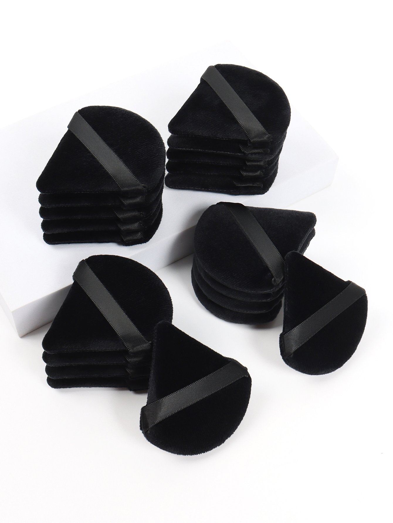 Facial Makeup Sponge, Black Triangle Powder Puff, Soft Velvet Cosmetics Puff, Beauty Foundation Make-Up Tool