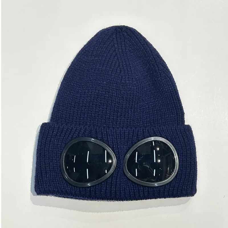 Thermal Knitted Beanie with Integrated Protection Glasses