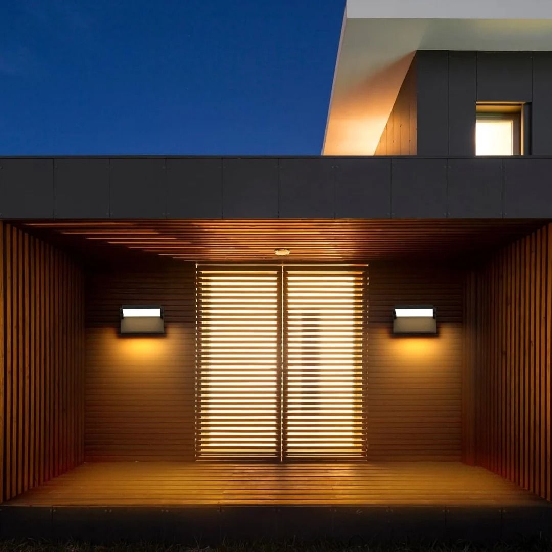 Smart 24w Outdoor Wall Lamp with Motion Sensor