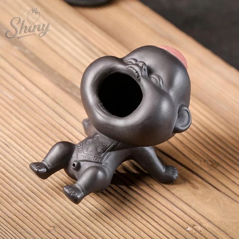 Cute Purple Sand Peeing Boy Tea Pet – Fun Kung Fu Tea Table Ornament & Interactive Tea Toy