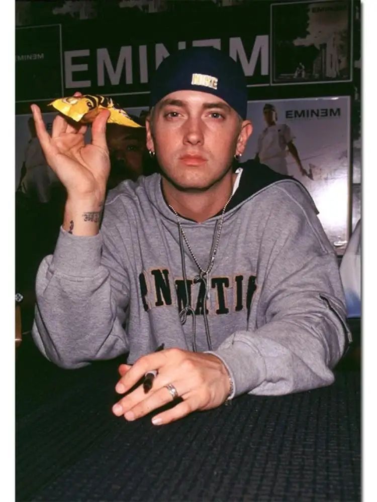 Eminem Rap Legend Canvas Wall Art – Modern Hip-Hop Music Poster for Room Decor